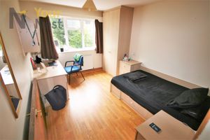 Photo 7- click for photo gallery